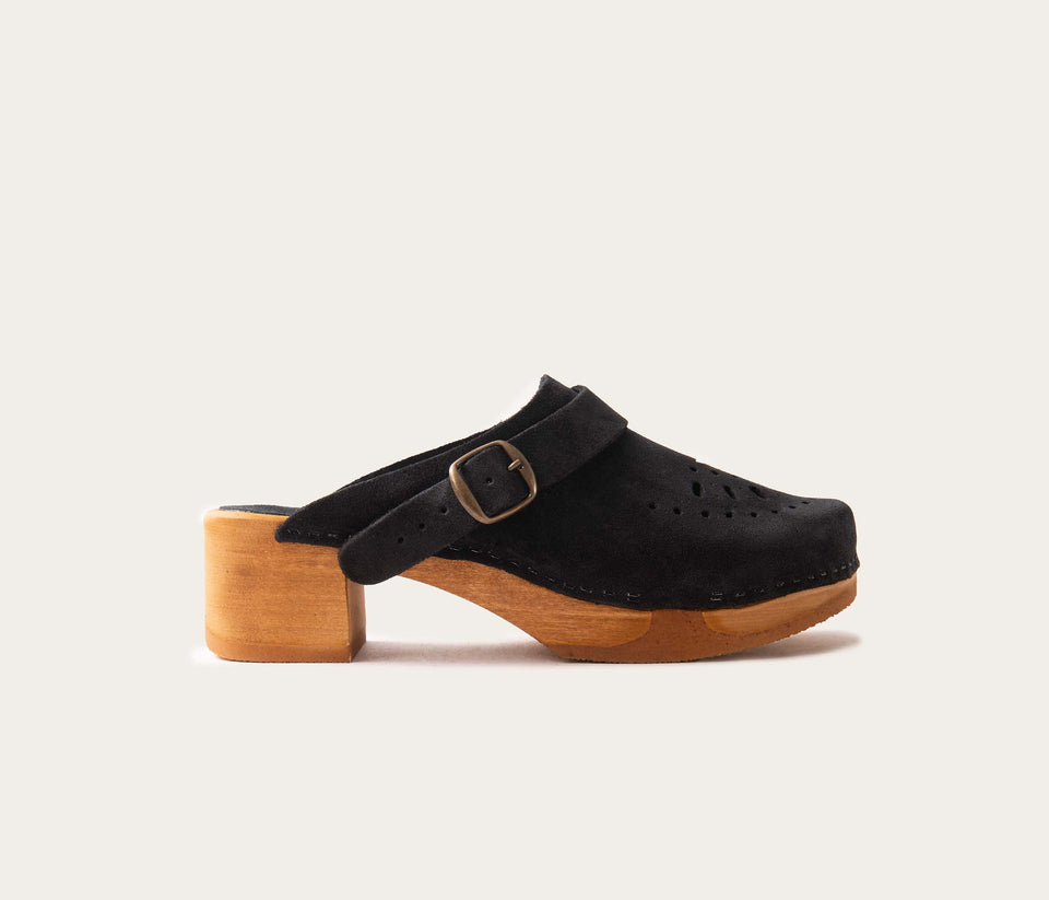 Sabots perforés velours charbon