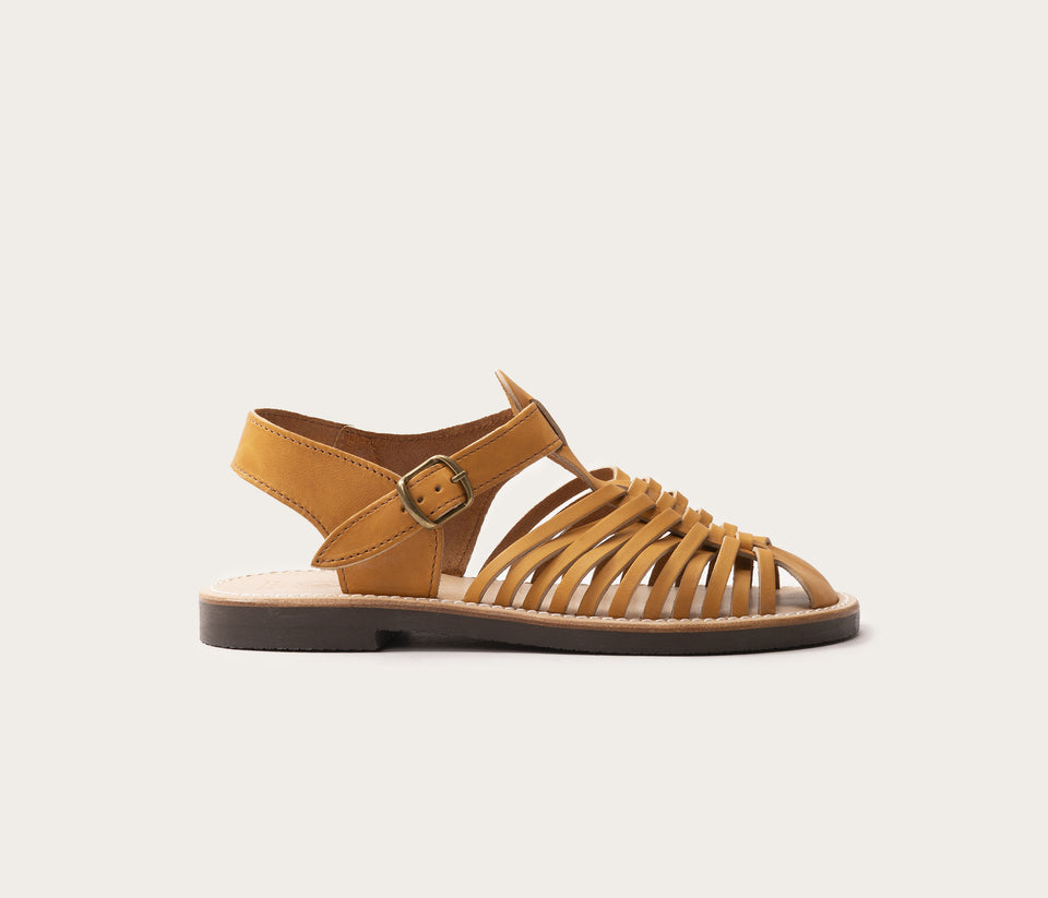 sandale de pêcheur modernisée - sandale en cuir style pêcheur pour homme - chaussures de pêcheur en cuir homme - style pêcheur chaussures en cuir naturel - la botte gardiane sandales homme en cuir - modèle cilaos homme - sandales en cuir homme fabriqué en france - sandales camarguaise homme, sandale plate pour homme, nu pieds fermé en cuir homme, nu pieds plat homme en cuir naturel, sandale en cuir fermée homme