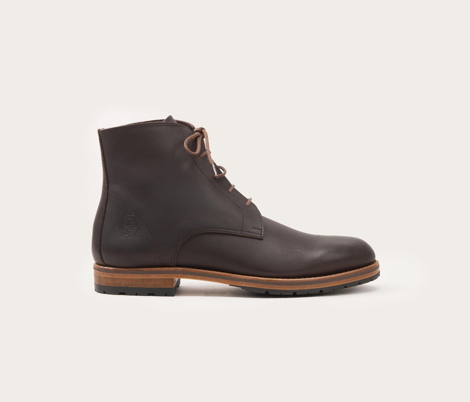 bottine en cuir homme - boots à lacet en cuir patins crantés - boots homme camarguaise en cuir café - homme chaussure en cuir - boots en cuir semelle en patins - chaussures camarguaises à lacets jules - boots epv - fabriquées à la main - lacets bottines homme, boots en cuir à lacets