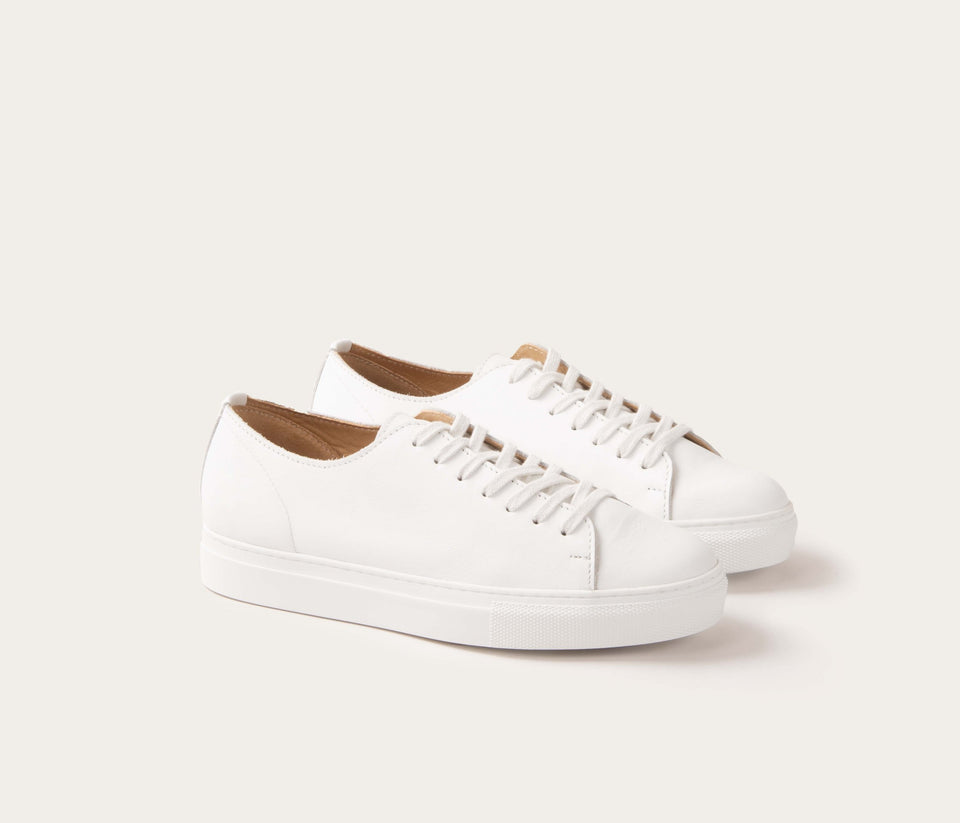 paire de basket la botte gardiane, sneakers la botte gardiane paire, chaussure sneakers blanches